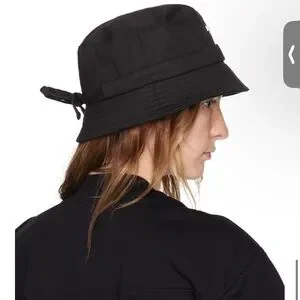 Jacquemus | Accessories | Jacquemus Black Hat Sleek  display picture 1